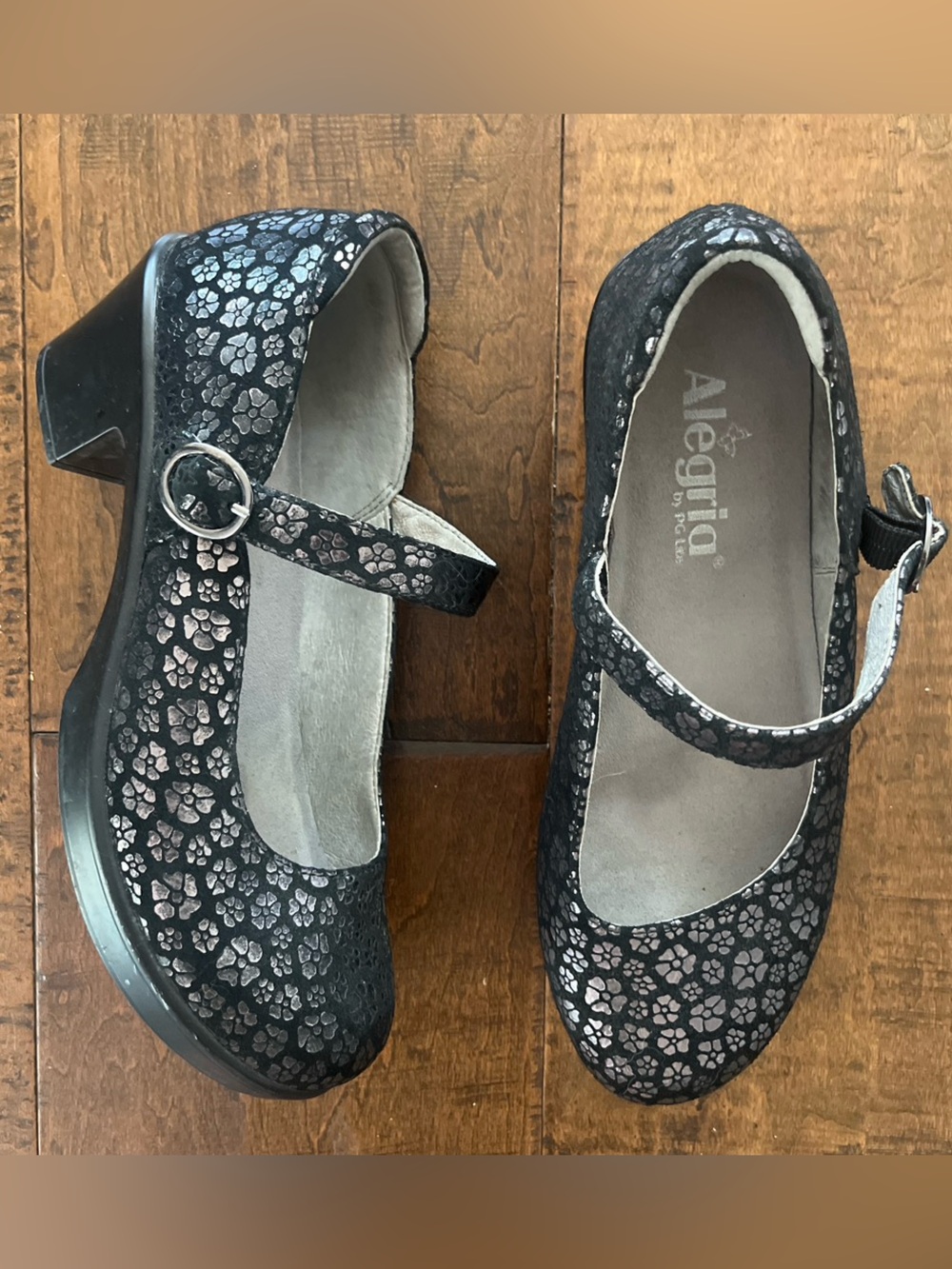 Alegria "Flair" Mary Jane black leather wedge clogs with Pewter Florette pattern